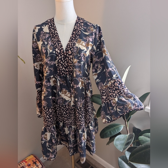 Entro Floral Babydoll Mini Dress With Bell Sleeves - Picture 7 of 16